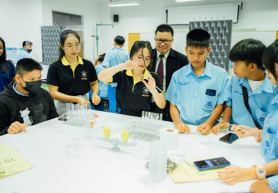 ภาพกิจกรรม คณะวิทยาศาสตร์และเทคโนโลยี ร่วมกับโรงเรียนคลองลานวิทยา จัดโครงการส่งเสริมและพัฒนาศักยภาพนักเรียนห้องเรียนพิเศษ