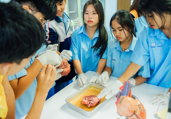 ภาพกิจกรรม คณะวิทยาศาสตร์และเทคโนโลยี ร่วมกับโรงเรียนคลองลานวิทยา จัดโครงการส่งเสริมและพัฒนาศักยภาพนักเรียนห้องเรียนพิเศษ