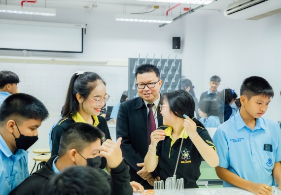 ภาพกิจกรรม คณะวิทยาศาสตร์และเทคโนโลยี ร่วมกับโรงเรียนคลองลานวิทยา จัดโครงการส่งเสริมและพัฒนาศักยภาพนักเรียนห้องเรียนพิเศษ