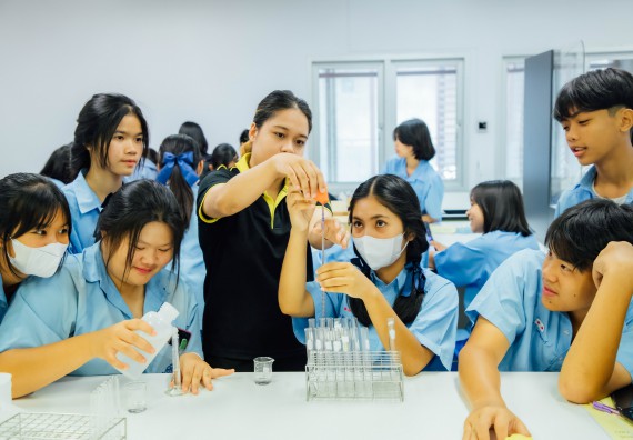 ภาพกิจกรรม คณะวิทยาศาสตร์และเทคโนโลยี ร่วมกับโรงเรียนคลองลานวิทยา จัดโครงการส่งเสริมและพัฒนาศักยภาพนักเรียนห้องเรียนพิเศษ