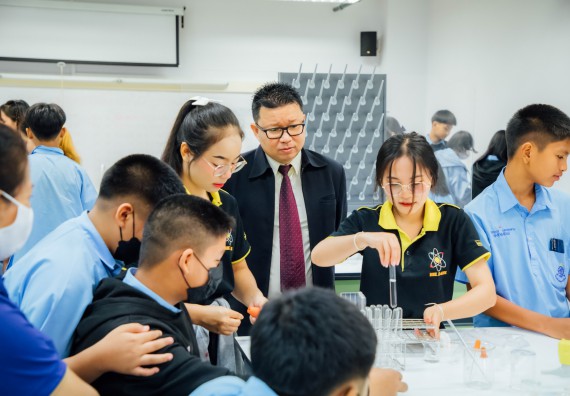 ภาพกิจกรรม คณะวิทยาศาสตร์และเทคโนโลยี ร่วมกับโรงเรียนคลองลานวิทยา จัดโครงการส่งเสริมและพัฒนาศักยภาพนักเรียนห้องเรียนพิเศษ