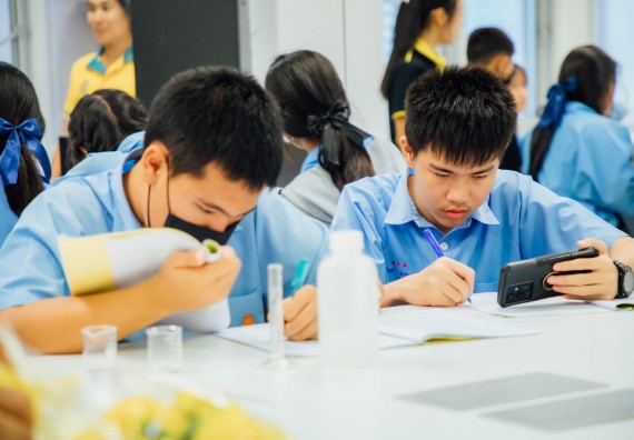 ภาพกิจกรรม คณะวิทยาศาสตร์และเทคโนโลยี ร่วมกับโรงเรียนคลองลานวิทยา จัดโครงการส่งเสริมและพัฒนาศักยภาพนักเรียนห้องเรียนพิเศษ