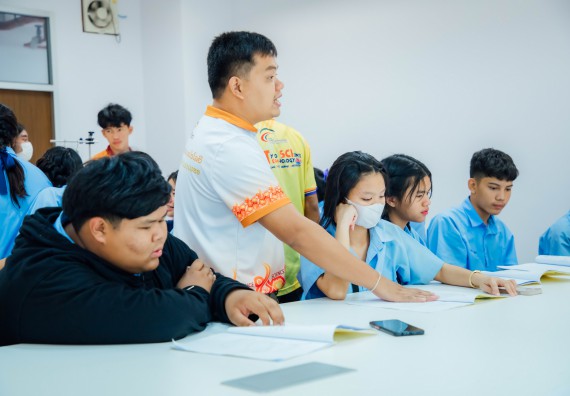 ภาพกิจกรรม คณะวิทยาศาสตร์และเทคโนโลยี ร่วมกับโรงเรียนคลองลานวิทยา จัดโครงการส่งเสริมและพัฒนาศักยภาพนักเรียนห้องเรียนพิเศษ