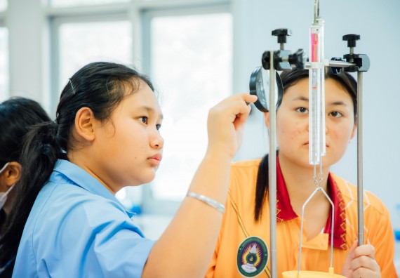 ภาพกิจกรรม คณะวิทยาศาสตร์และเทคโนโลยี ร่วมกับโรงเรียนคลองลานวิทยา จัดโครงการส่งเสริมและพัฒนาศักยภาพนักเรียนห้องเรียนพิเศษ