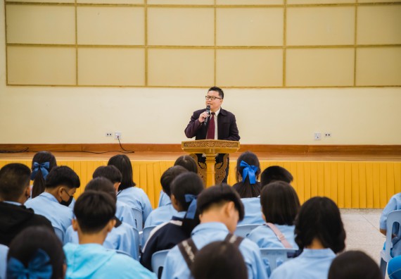 ภาพกิจกรรม คณะวิทยาศาสตร์และเทคโนโลยี ร่วมกับโรงเรียนคลองลานวิทยา จัดโครงการส่งเสริมและพัฒนาศักยภาพนักเรียนห้องเรียนพิเศษ