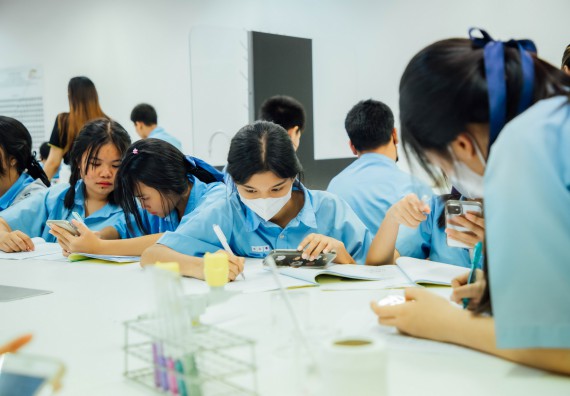 ภาพกิจกรรม คณะวิทยาศาสตร์และเทคโนโลยี ร่วมกับโรงเรียนคลองลานวิทยา จัดโครงการส่งเสริมและพัฒนาศักยภาพนักเรียนห้องเรียนพิเศษ