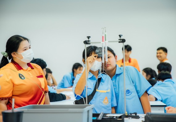 ภาพกิจกรรม คณะวิทยาศาสตร์และเทคโนโลยี ร่วมกับโรงเรียนคลองลานวิทยา จัดโครงการส่งเสริมและพัฒนาศักยภาพนักเรียนห้องเรียนพิเศษ