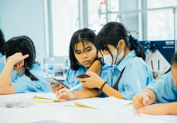 ภาพกิจกรรม คณะวิทยาศาสตร์และเทคโนโลยี ร่วมกับโรงเรียนคลองลานวิทยา จัดโครงการส่งเสริมและพัฒนาศักยภาพนักเรียนห้องเรียนพิเศษ