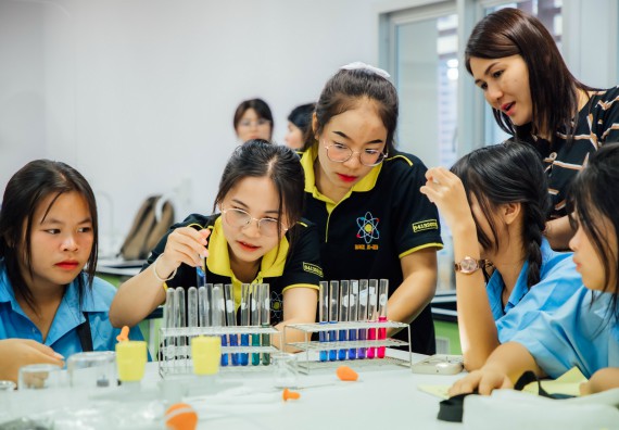 ภาพกิจกรรม คณะวิทยาศาสตร์และเทคโนโลยี ร่วมกับโรงเรียนคลองลานวิทยา จัดโครงการส่งเสริมและพัฒนาศักยภาพนักเรียนห้องเรียนพิเศษ