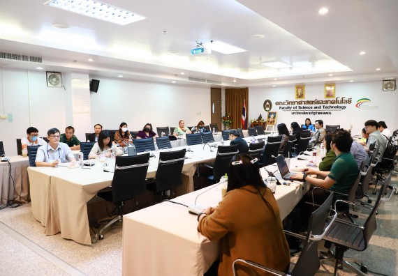 ภาพกิจกรรม  คณะวิทยาศาสตร์และเทคโนโลยี จัดโครงการการจัดการความรู้ด้านการวัดและประเมินผู้เรียนตามอนุกรมวิธานของบลูม และการใช้ Rubrics