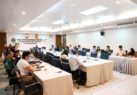 ภาพกิจกรรม  คณะวิทยาศาสตร์และเทคโนโลยี จัดโครงการการจัดการความรู้ด้านการวัดและประเมินผู้เรียนตามอนุกรมวิธานของบลูม และการใช้ Rubrics