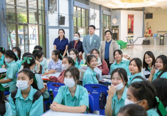 ภาพกิจกรรม   คณะวิทยาศาสตร์และเทคโนโลยี จัดค่ายวิทยาศาสตร์สัญจร ปีการศึกษา 2566  โรงเรียนลานกระบือวิทยา