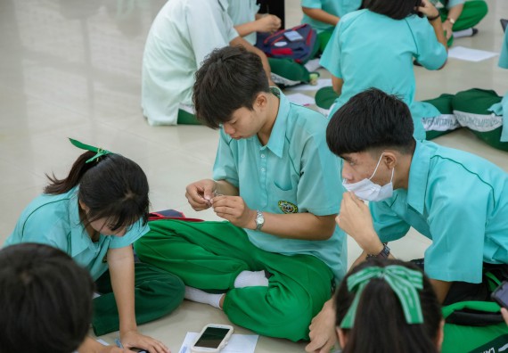 ภาพกิจกรรม   คณะวิทยาศาสตร์และเทคโนโลยี จัดค่ายวิทยาศาสตร์สัญจร ปีการศึกษา 2566  โรงเรียนลานกระบือวิทยา