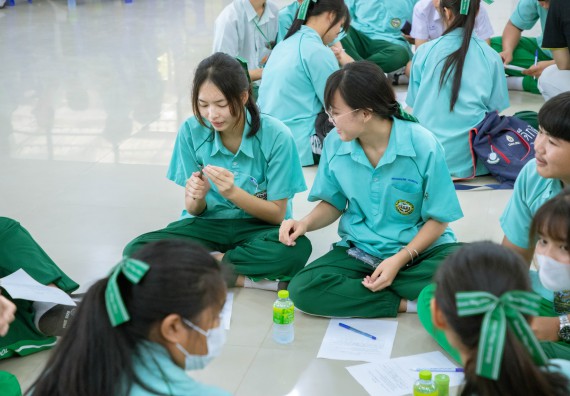 ภาพกิจกรรม   คณะวิทยาศาสตร์และเทคโนโลยี จัดค่ายวิทยาศาสตร์สัญจร ปีการศึกษา 2566  โรงเรียนลานกระบือวิทยา