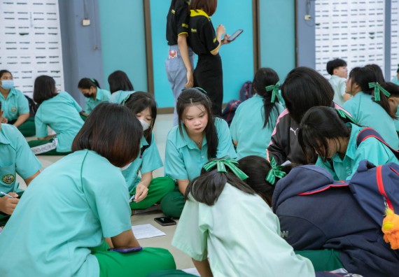 ภาพกิจกรรม   คณะวิทยาศาสตร์และเทคโนโลยี จัดค่ายวิทยาศาสตร์สัญจร ปีการศึกษา 2566  โรงเรียนลานกระบือวิทยา