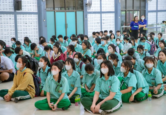 ภาพกิจกรรม   คณะวิทยาศาสตร์และเทคโนโลยี จัดค่ายวิทยาศาสตร์สัญจร ปีการศึกษา 2566  โรงเรียนลานกระบือวิทยา