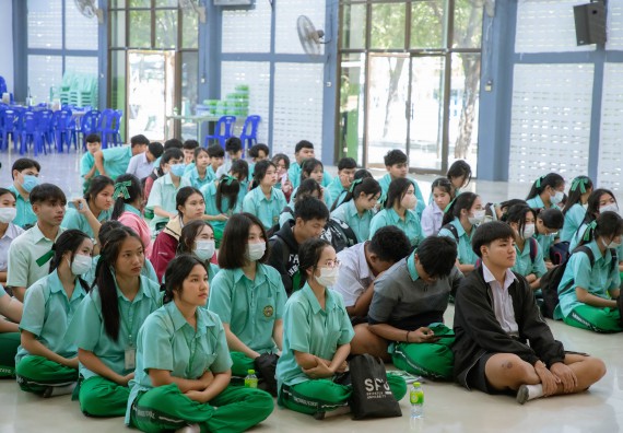 ภาพกิจกรรม   คณะวิทยาศาสตร์และเทคโนโลยี จัดค่ายวิทยาศาสตร์สัญจร ปีการศึกษา 2566  โรงเรียนลานกระบือวิทยา