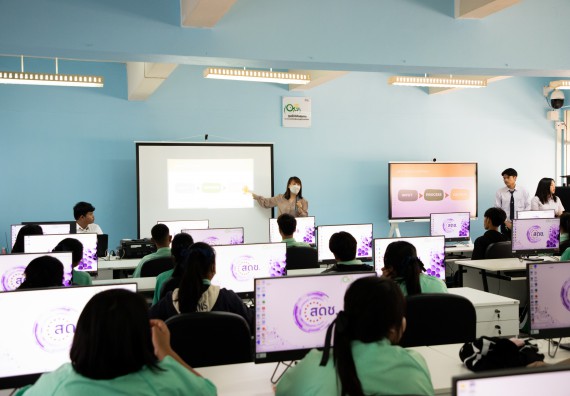 ภาพกิจกรรม คณะวิทยาศาสตร์และเทคโนโลยี จัดค่ายวิทยาศาสตร์สัญจร ปีการศึกษา 2566 ให้กับนักเรียนระดับชั้นมัธยมศึกษาตอนปลาย โรงเรียนโค้งไผ่วิทยา