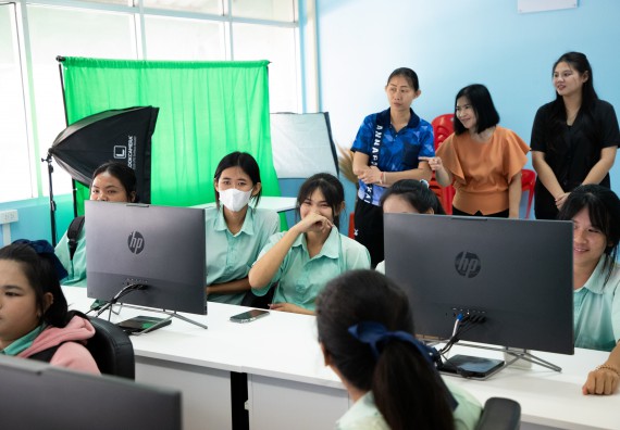 ภาพกิจกรรม คณะวิทยาศาสตร์และเทคโนโลยี จัดค่ายวิทยาศาสตร์สัญจร ปีการศึกษา 2566 ให้กับนักเรียนระดับชั้นมัธยมศึกษาตอนปลาย โรงเรียนโค้งไผ่วิทยา