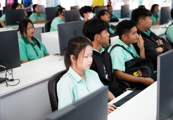 ภาพกิจกรรม คณะวิทยาศาสตร์และเทคโนโลยี จัดค่ายวิทยาศาสตร์สัญจร ปีการศึกษา 2566 ให้กับนักเรียนระดับชั้นมัธยมศึกษาตอนปลาย โรงเรียนโค้งไผ่วิทยา