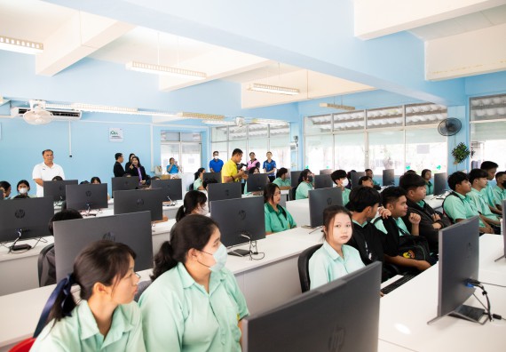 ภาพกิจกรรม คณะวิทยาศาสตร์และเทคโนโลยี จัดค่ายวิทยาศาสตร์สัญจร ปีการศึกษา 2566 ให้กับนักเรียนระดับชั้นมัธยมศึกษาตอนปลาย โรงเรียนโค้งไผ่วิทยา