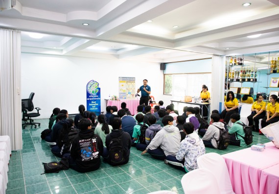 ภาพกิจกรรม คณะวิทยาศาสตร์และเทคโนโลยี จัดค่ายวิทยาศาสตร์สัญจร ปีการศึกษา 2566 ให้กับนักเรียนระดับชั้นมัธยมศึกษาตอนปลาย โรงเรียนโค้งไผ่วิทยา