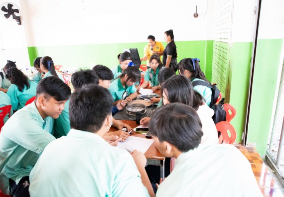 ภาพกิจกรรม คณะวิทยาศาสตร์และเทคโนโลยี จัดค่ายวิทยาศาสตร์สัญจร ปีการศึกษา 2566 ให้กับนักเรียนระดับชั้นมัธยมศึกษาตอนปลาย โรงเรียนโค้งไผ่วิทยา