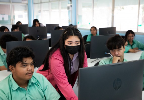 ภาพกิจกรรม คณะวิทยาศาสตร์และเทคโนโลยี จัดค่ายวิทยาศาสตร์สัญจร ปีการศึกษา 2566 ให้กับนักเรียนระดับชั้นมัธยมศึกษาตอนปลาย โรงเรียนโค้งไผ่วิทยา