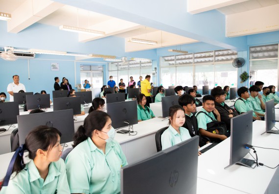 ภาพกิจกรรม คณะวิทยาศาสตร์และเทคโนโลยี จัดค่ายวิทยาศาสตร์สัญจร ปีการศึกษา 2566 ให้กับนักเรียนระดับชั้นมัธยมศึกษาตอนปลาย โรงเรียนโค้งไผ่วิทยา