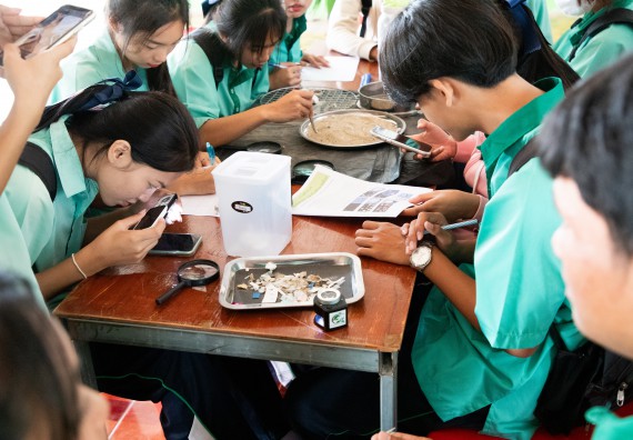 ภาพกิจกรรม คณะวิทยาศาสตร์และเทคโนโลยี จัดค่ายวิทยาศาสตร์สัญจร ปีการศึกษา 2566 ให้กับนักเรียนระดับชั้นมัธยมศึกษาตอนปลาย โรงเรียนโค้งไผ่วิทยา
