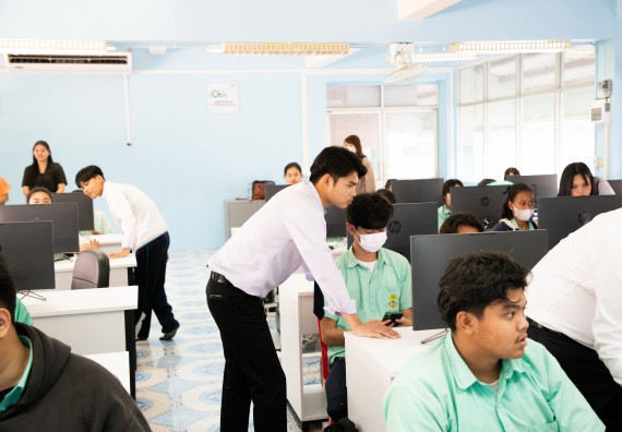 ภาพกิจกรรม คณะวิทยาศาสตร์และเทคโนโลยี จัดค่ายวิทยาศาสตร์สัญจร ปีการศึกษา 2566 ให้กับนักเรียนระดับชั้นมัธยมศึกษาตอนปลาย โรงเรียนโค้งไผ่วิทยา