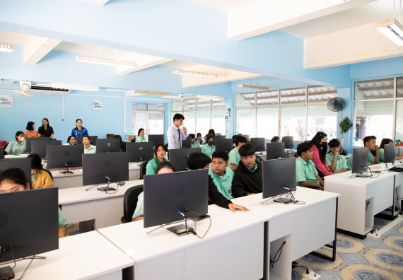 ภาพกิจกรรม คณะวิทยาศาสตร์และเทคโนโลยี จัดค่ายวิทยาศาสตร์สัญจร ปีการศึกษา 2566 ให้กับนักเรียนระดับชั้นมัธยมศึกษาตอนปลาย โรงเรียนโค้งไผ่วิทยา