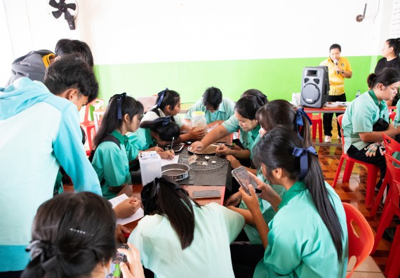 ภาพกิจกรรม คณะวิทยาศาสตร์และเทคโนโลยี จัดค่ายวิทยาศาสตร์สัญจร ปีการศึกษา 2566 ให้กับนักเรียนระดับชั้นมัธยมศึกษาตอนปลาย โรงเรียนโค้งไผ่วิทยา