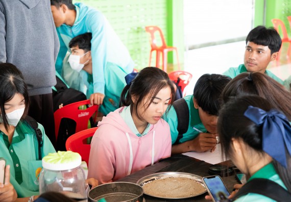 ภาพกิจกรรม คณะวิทยาศาสตร์และเทคโนโลยี จัดค่ายวิทยาศาสตร์สัญจร ปีการศึกษา 2566 ให้กับนักเรียนระดับชั้นมัธยมศึกษาตอนปลาย โรงเรียนโค้งไผ่วิทยา