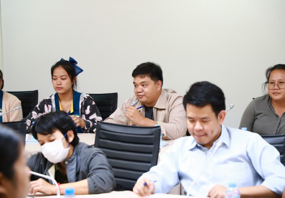 ภาพกิจกรรม  กองกลาง สำนักงานอธิการบดี และ คณะวิทยาศาสตร์และเทคโนโลยี ร่วมกันจัดการความรู้ แลกเปลี่ยนเรียนรู้ การพัฒนางานบริการและกำหนดแนวปฏิบัติร่วมกัน ตามนโยบายด้านการบริหารจัดการสิ่งแวดล้อมที่ยั่งยืน