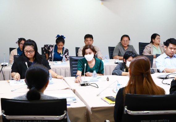 ภาพกิจกรรม  กองกลาง สำนักงานอธิการบดี และ คณะวิทยาศาสตร์และเทคโนโลยี ร่วมกันจัดการความรู้ แลกเปลี่ยนเรียนรู้ การพัฒนางานบริการและกำหนดแนวปฏิบัติร่วมกัน ตามนโยบายด้านการบริหารจัดการสิ่งแวดล้อมที่ยั่งยืน