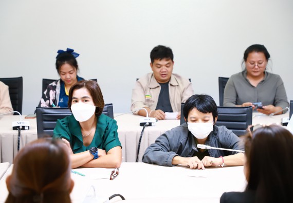 ภาพกิจกรรม  กองกลาง สำนักงานอธิการบดี และ คณะวิทยาศาสตร์และเทคโนโลยี ร่วมกันจัดการความรู้ แลกเปลี่ยนเรียนรู้ การพัฒนางานบริการและกำหนดแนวปฏิบัติร่วมกัน ตามนโยบายด้านการบริหารจัดการสิ่งแวดล้อมที่ยั่งยืน