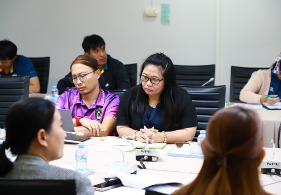 ภาพกิจกรรม  กองกลาง สำนักงานอธิการบดี และ คณะวิทยาศาสตร์และเทคโนโลยี ร่วมกันจัดการความรู้ แลกเปลี่ยนเรียนรู้ การพัฒนางานบริการและกำหนดแนวปฏิบัติร่วมกัน ตามนโยบายด้านการบริหารจัดการสิ่งแวดล้อมที่ยั่งยืน