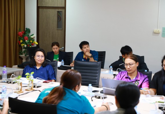 ภาพกิจกรรม  กองกลาง สำนักงานอธิการบดี และ คณะวิทยาศาสตร์และเทคโนโลยี ร่วมกันจัดการความรู้ แลกเปลี่ยนเรียนรู้ การพัฒนางานบริการและกำหนดแนวปฏิบัติร่วมกัน ตามนโยบายด้านการบริหารจัดการสิ่งแวดล้อมที่ยั่งยืน