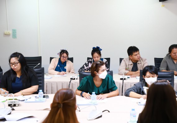 ภาพกิจกรรม  กองกลาง สำนักงานอธิการบดี และ คณะวิทยาศาสตร์และเทคโนโลยี ร่วมกันจัดการความรู้ แลกเปลี่ยนเรียนรู้ การพัฒนางานบริการและกำหนดแนวปฏิบัติร่วมกัน ตามนโยบายด้านการบริหารจัดการสิ่งแวดล้อมที่ยั่งยืน