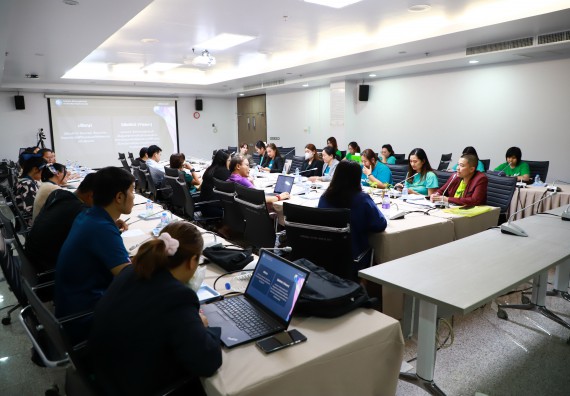 ภาพกิจกรรม  กองกลาง สำนักงานอธิการบดี และ คณะวิทยาศาสตร์และเทคโนโลยี ร่วมกันจัดการความรู้ แลกเปลี่ยนเรียนรู้ การพัฒนางานบริการและกำหนดแนวปฏิบัติร่วมกัน ตามนโยบายด้านการบริหารจัดการสิ่งแวดล้อมที่ยั่งยืน