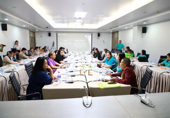 ภาพกิจกรรม  กองกลาง สำนักงานอธิการบดี และ คณะวิทยาศาสตร์และเทคโนโลยี ร่วมกันจัดการความรู้ แลกเปลี่ยนเรียนรู้ การพัฒนางานบริการและกำหนดแนวปฏิบัติร่วมกัน ตามนโยบายด้านการบริหารจัดการสิ่งแวดล้อมที่ยั่งยืน