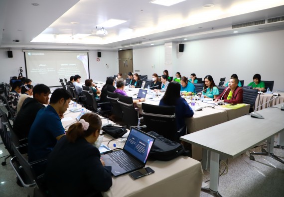 ภาพกิจกรรม  กองกลาง สำนักงานอธิการบดี และ คณะวิทยาศาสตร์และเทคโนโลยี ร่วมกันจัดการความรู้ แลกเปลี่ยนเรียนรู้ การพัฒนางานบริการและกำหนดแนวปฏิบัติร่วมกัน ตามนโยบายด้านการบริหารจัดการสิ่งแวดล้อมที่ยั่งยืน