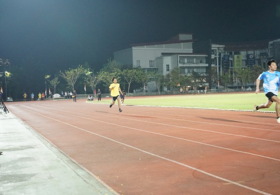 ภาพกิจกรรม  คณะวิทยาศาสตร์และเทคโนโลยี จัดโครงการส่งเสริมกีฬาสานสัมพันธ์ อนุรักษ์ ศิลปวัฒนธรรมและภูมิปัญญา กิจกรรมกีฬาสานสัมพันธ์ ปลาบึกเกมส์