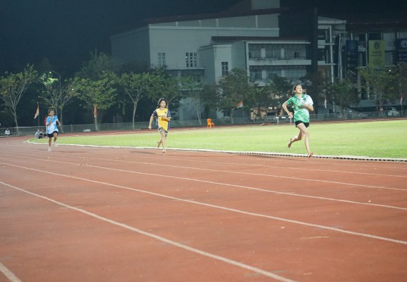 ภาพกิจกรรม  คณะวิทยาศาสตร์และเทคโนโลยี จัดโครงการส่งเสริมกีฬาสานสัมพันธ์ อนุรักษ์ ศิลปวัฒนธรรมและภูมิปัญญา กิจกรรมกีฬาสานสัมพันธ์ ปลาบึกเกมส์