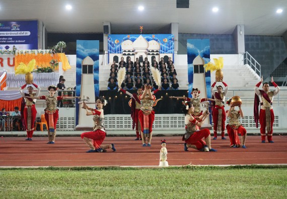 ภาพกิจกรรม  คณะวิทยาศาสตร์และเทคโนโลยี จัดโครงการส่งเสริมกีฬาสานสัมพันธ์ อนุรักษ์ ศิลปวัฒนธรรมและภูมิปัญญา กิจกรรมกีฬาสานสัมพันธ์ ปลาบึกเกมส์