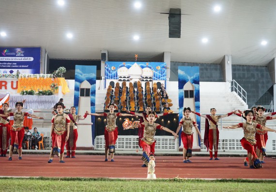 ภาพกิจกรรม  คณะวิทยาศาสตร์และเทคโนโลยี จัดโครงการส่งเสริมกีฬาสานสัมพันธ์ อนุรักษ์ ศิลปวัฒนธรรมและภูมิปัญญา กิจกรรมกีฬาสานสัมพันธ์ ปลาบึกเกมส์