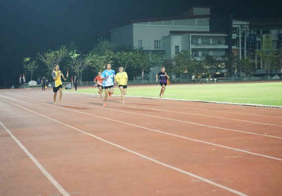 ภาพกิจกรรม  คณะวิทยาศาสตร์และเทคโนโลยี จัดโครงการส่งเสริมกีฬาสานสัมพันธ์ อนุรักษ์ ศิลปวัฒนธรรมและภูมิปัญญา กิจกรรมกีฬาสานสัมพันธ์ ปลาบึกเกมส์