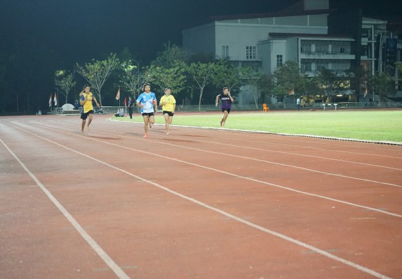 ภาพกิจกรรม  คณะวิทยาศาสตร์และเทคโนโลยี จัดโครงการส่งเสริมกีฬาสานสัมพันธ์ อนุรักษ์ ศิลปวัฒนธรรมและภูมิปัญญา กิจกรรมกีฬาสานสัมพันธ์ ปลาบึกเกมส์