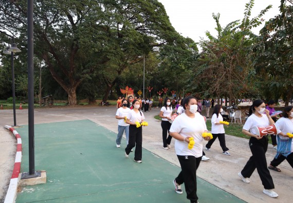ภาพกิจกรรม  คณะวิทยาศาสตร์และเทคโนโลยี จัดโครงการส่งเสริมกีฬาสานสัมพันธ์ อนุรักษ์ ศิลปวัฒนธรรมและภูมิปัญญา กิจกรรมกีฬาสานสัมพันธ์ ปลาบึกเกมส์